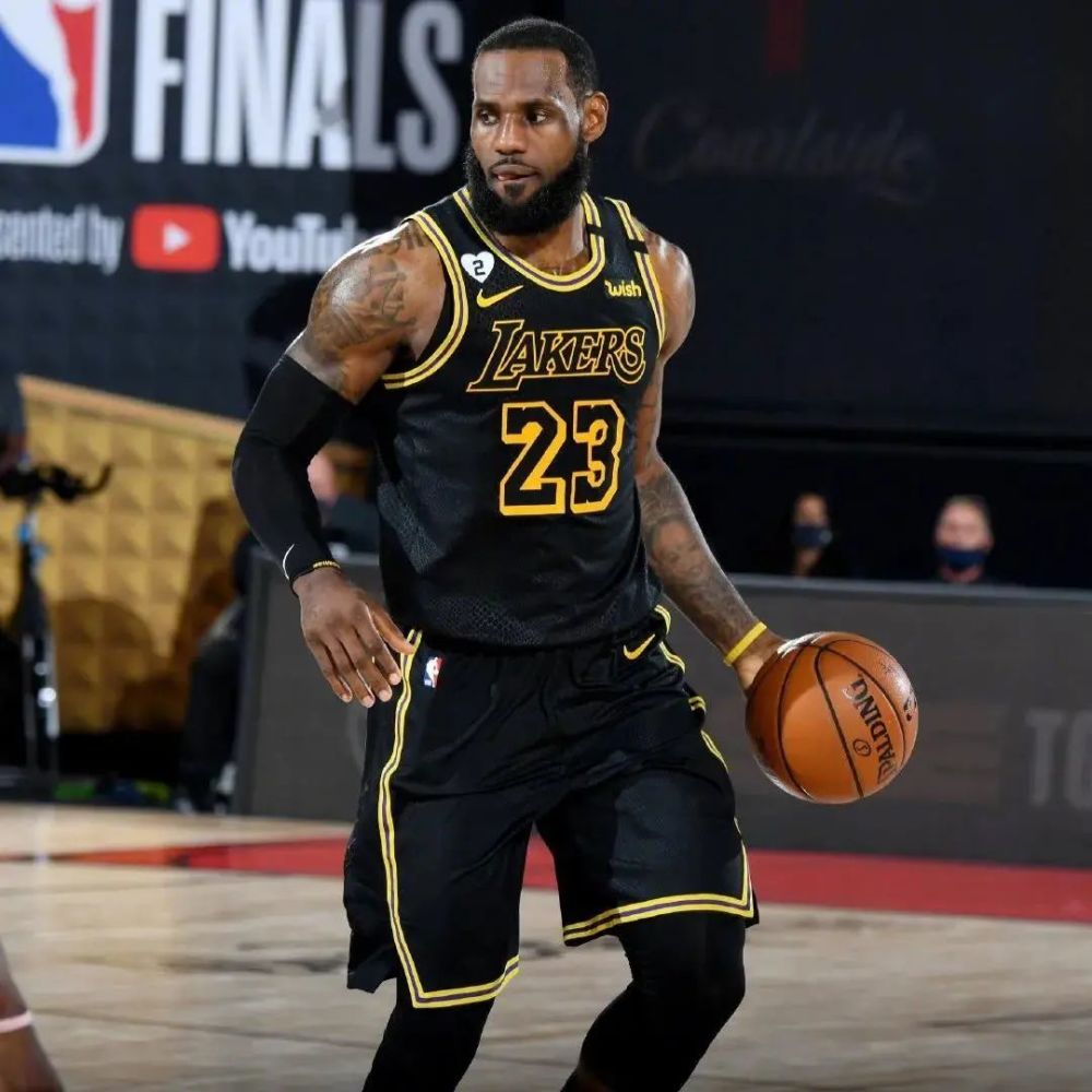 开云app-包含全面开花！热火战胜骑士，豪取重要胜利的词条